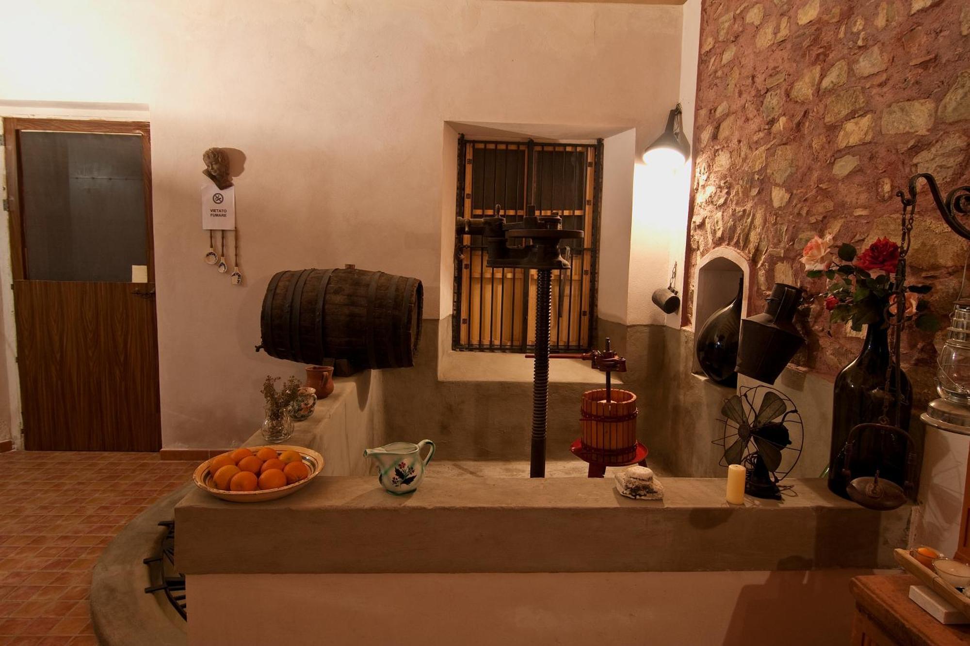 Bed & Breakfast U Palmentu 3*